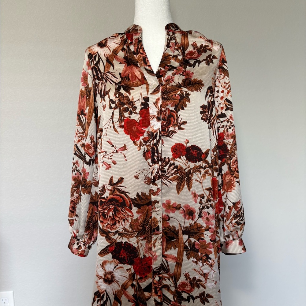 H&M Floral Button-Front Shirt Dress in Cream, Brown and Red
